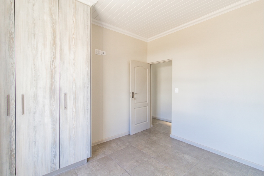 5 Bedroom Property for Sale in Da Gama Bay Western Cape